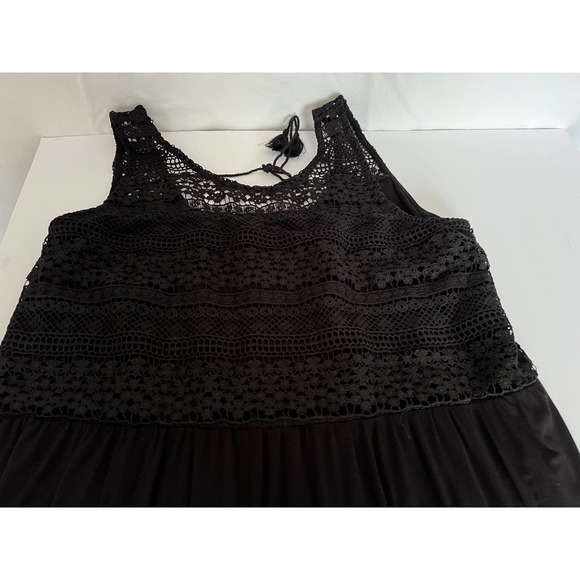 Lane Bryant Woman Black Flared Swing Top Size 2X 18 20 Rayon Lace Detail - Picture 3 of 9